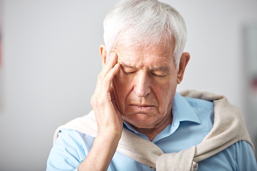 MAXALT® não deve ser utilizado para tratar cefaleias “atípicas”; ou seja, cefaleias que possam estar associadas 
com afecções clínicas potencialmente graves (por exemplo, acidente vascular cerebral, ruptura de aneurisma), 
nas quais a vasoconstrição vascular cerebral pode ser prejudicial.
