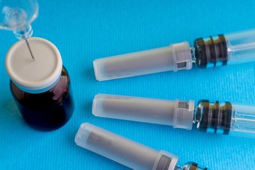 Contraindicado para pacientes que tenham recebido ou irão receber agente de contraste para exames radiológicos