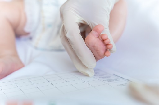 Doença metabólica hereditária e rara, classificada como um erro inato do metabolismo