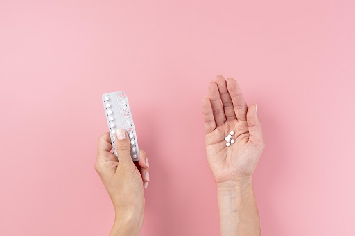 Proibido para mulheres grávidas ou em idade fértil sem a utilização de métodos contraceptivos
