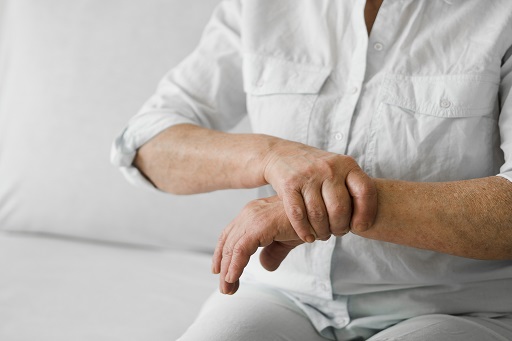 Contraindicado para quem sente frio, dormência ou pontadas nas mãos e pés